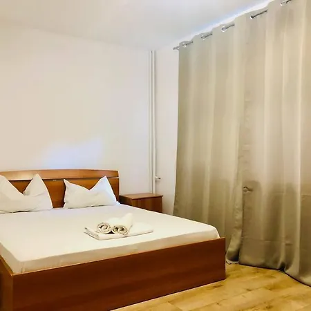 Modern Flat Near City Center I1 Apartment